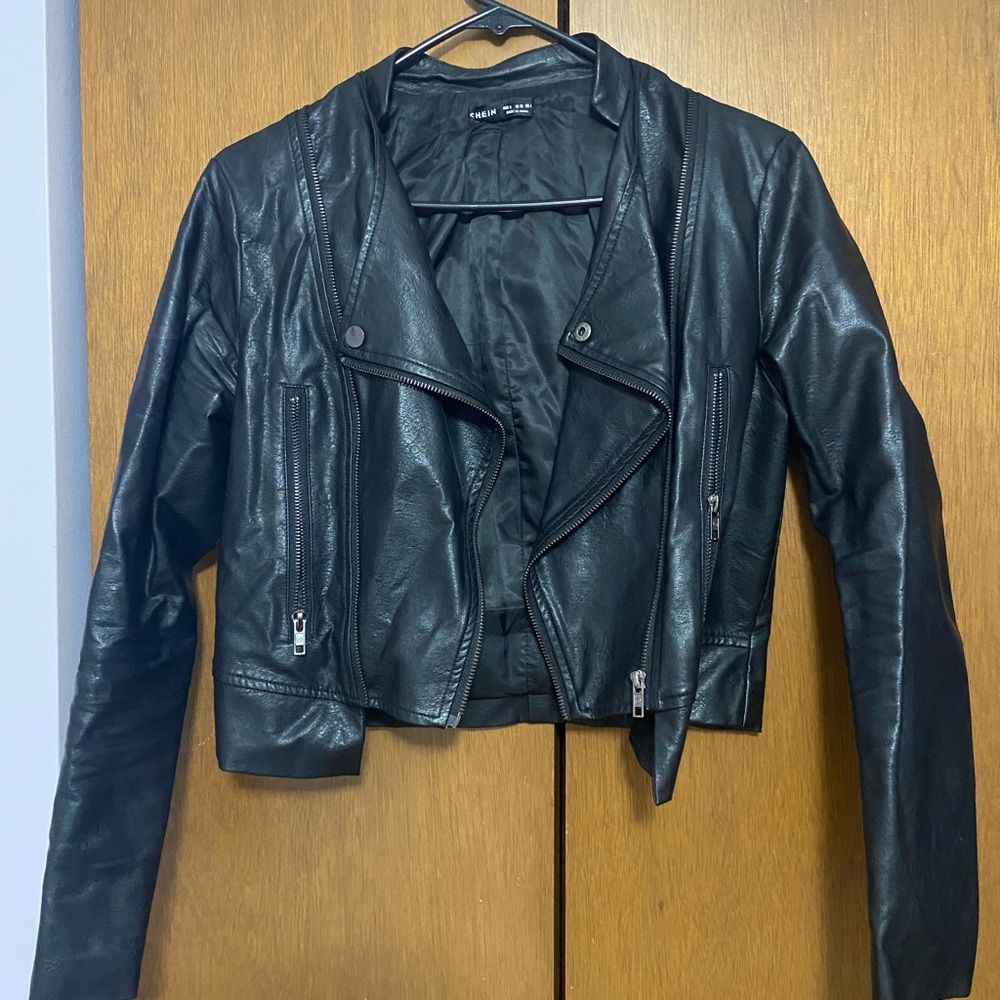 SHEIN Black Faux Leather Jacket